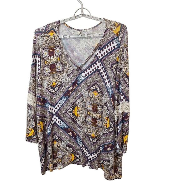 Cato Woman 26/28W Pullover V Neck Tunic Top‎ Brown Multi Bell Sleeves Crochet - Picture 1 of 9